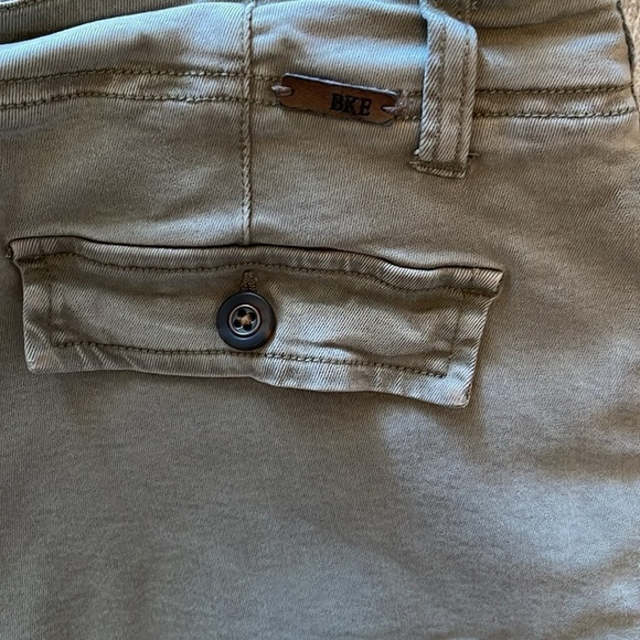 BKE Army Green Shorts Size 27 - Picture 3 of 6